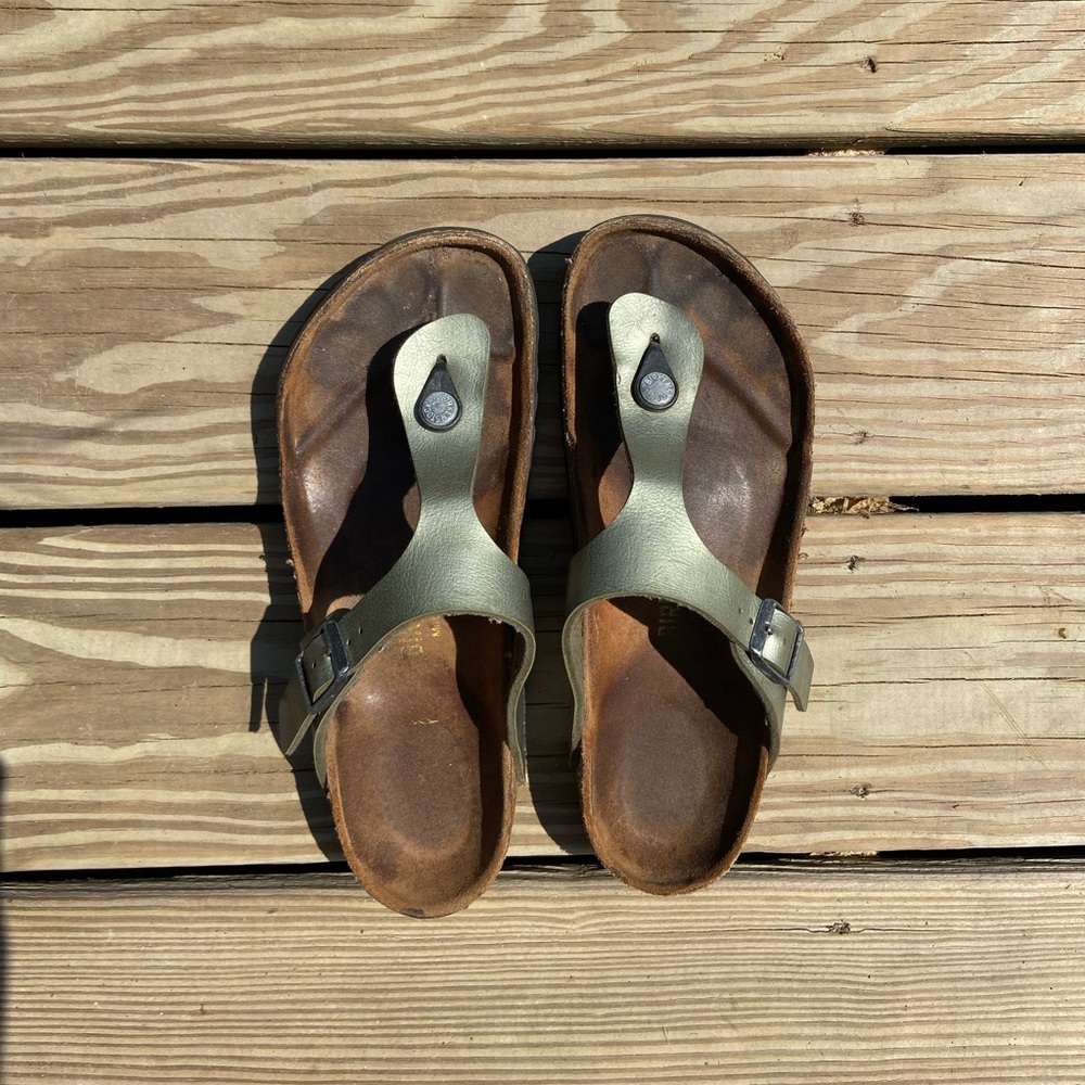Size 38 Gizeh Birkenstock Sandals